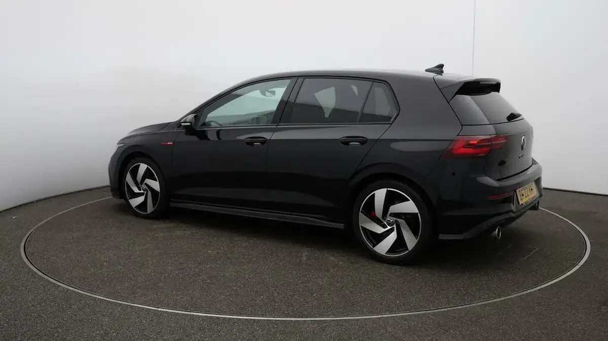2022-volkswagen-golf-20-tsi-gti-dsg-big-28