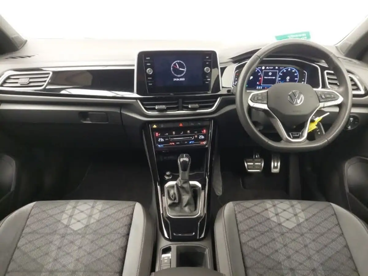 2024-volkswagen-t-roc-15-tsi-r-line-hatchback-5d-dsg-big-2