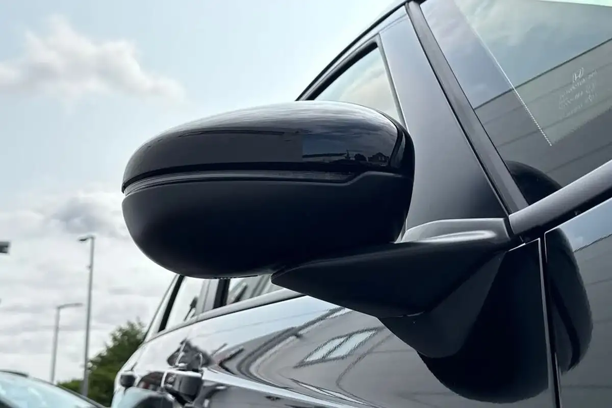 2025-honda-jazz-15-i-mmd-elegance-big-10
