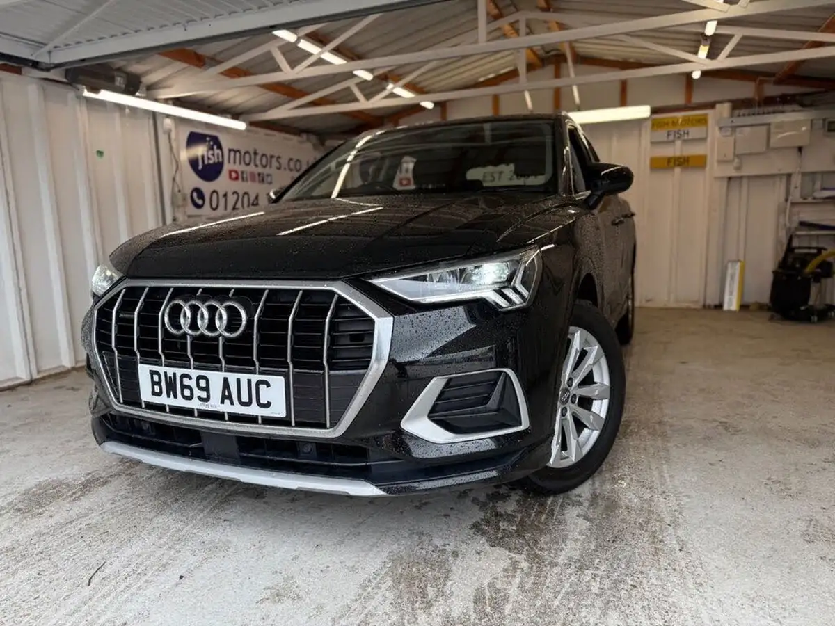 2019-audi-q3-20-35-tdi-sport-station-wagon-quattro-big-0