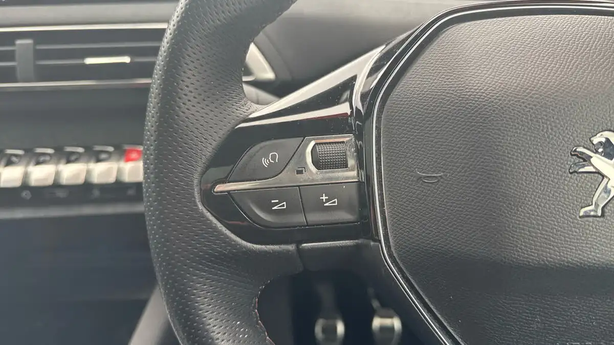 2019-peugeot-3008-suv-15-bluehdi-gt-line-premium-big-22