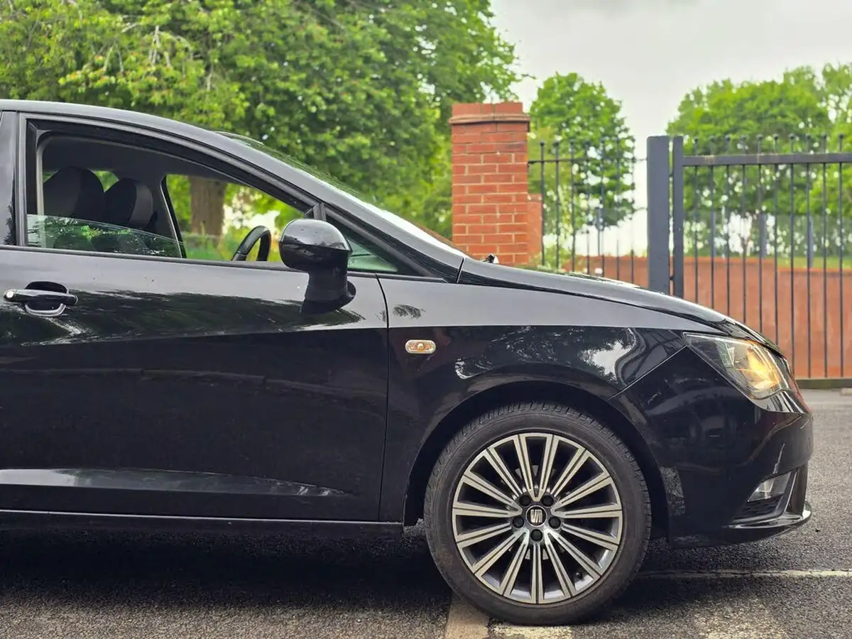 2016-seat-ibiza-12-tsi-se-technology-hatchback-5d-big-14