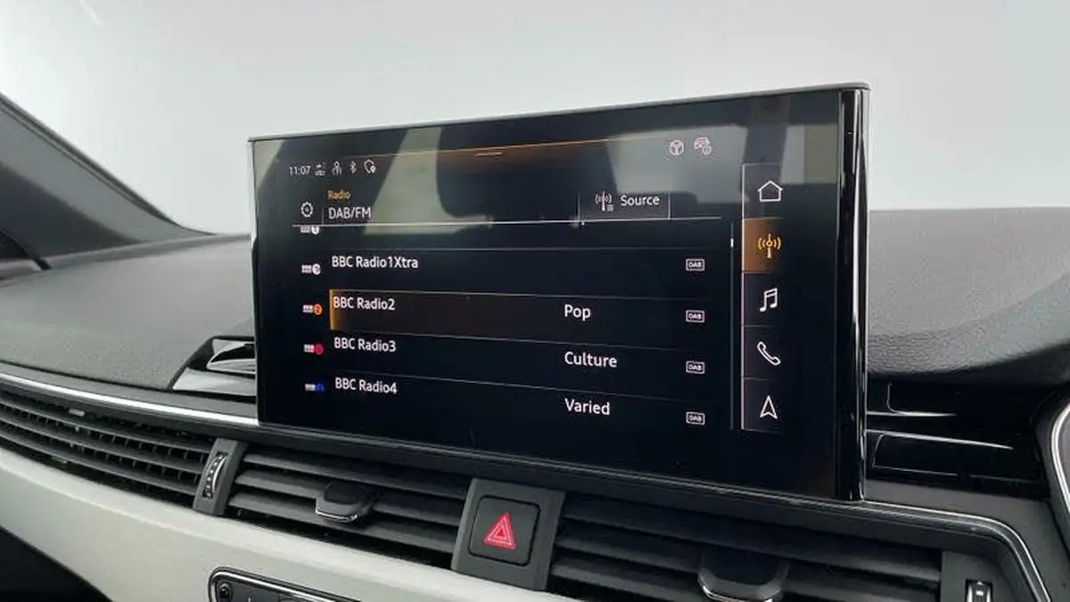 2022-audi-a4-20-35-tfsi-s-line-tronic-big-16