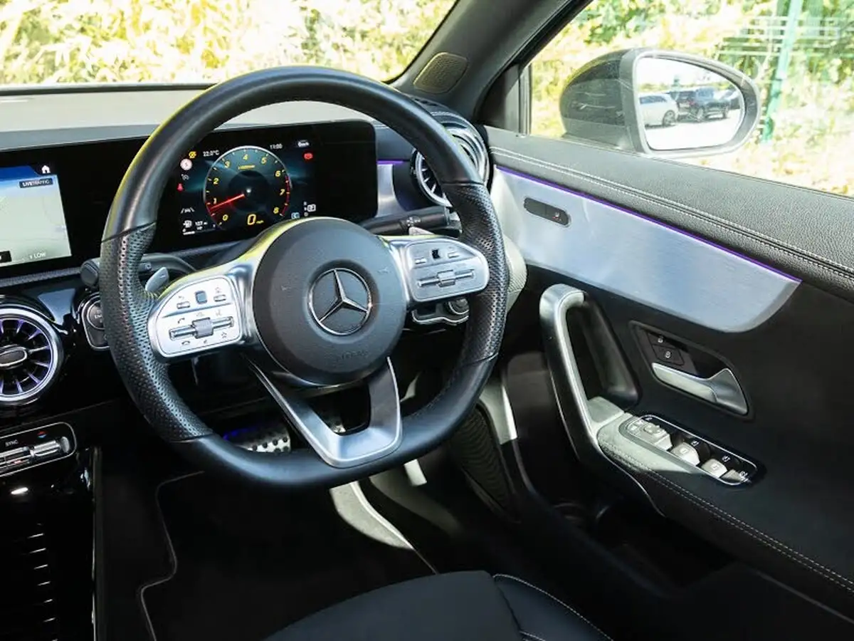 2022-mercedes-benz-a-class-13-a180-amg-line-executive-edition-hatchback-5d-7g-dct-big-11