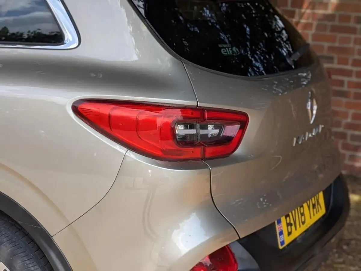 2018-renault-kadjar-12-tce-signature-nav-1197cc-edc-auto-big-21