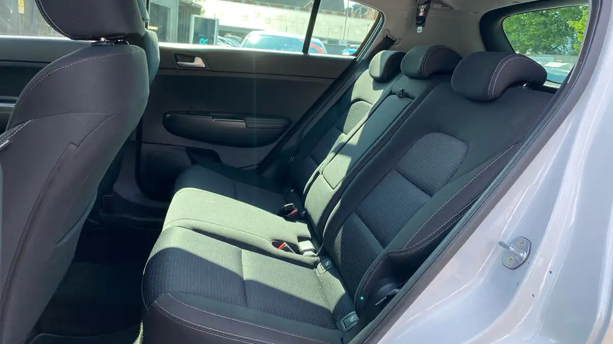 2018-kia-sportage-16-gdi-2-big-24