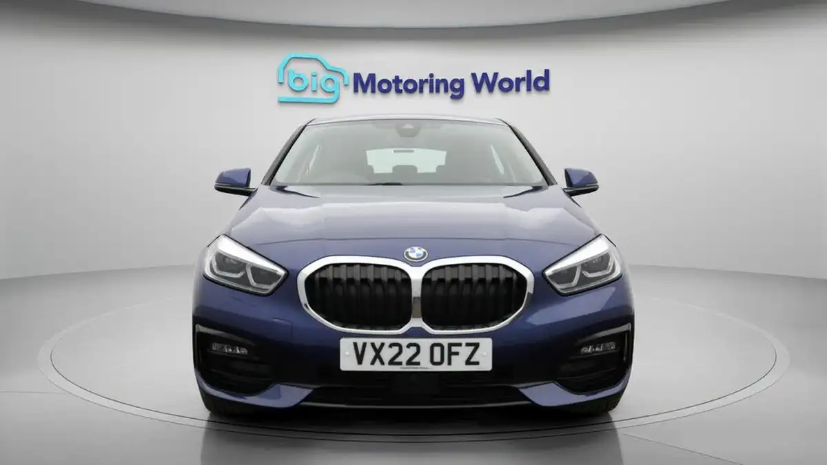 2022-bmw-1-series-15td-116d-sport-dct-big-2
