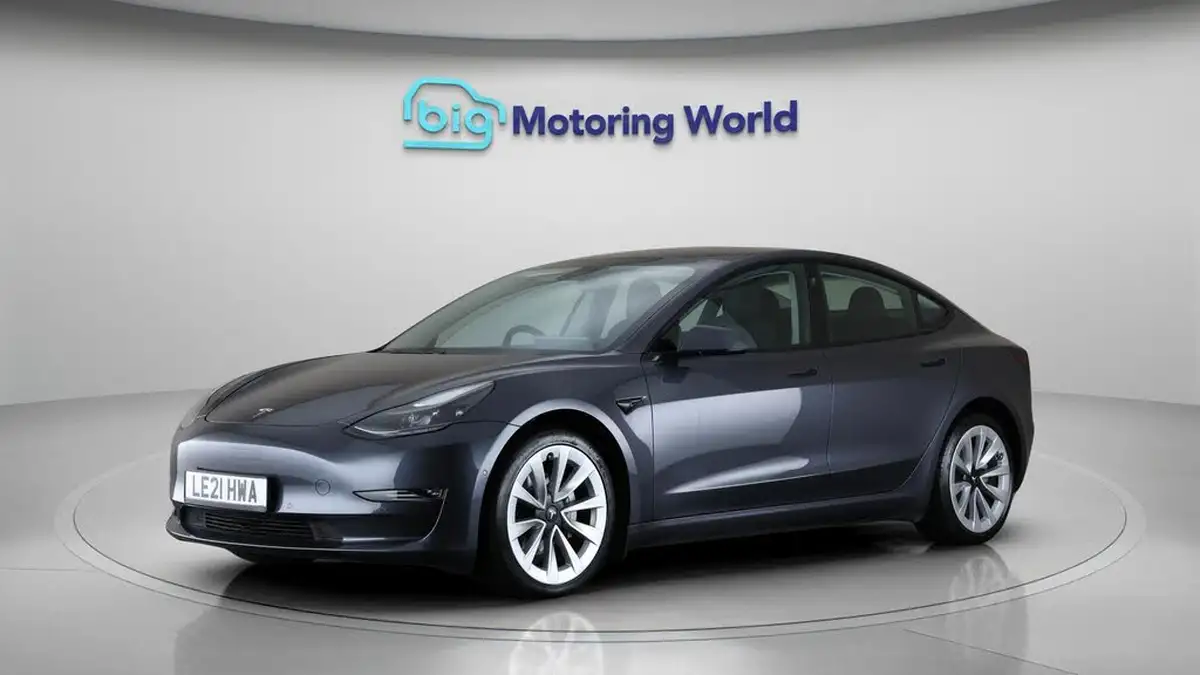 2021-tesla-model-3-e-long-range-4x4-big-3