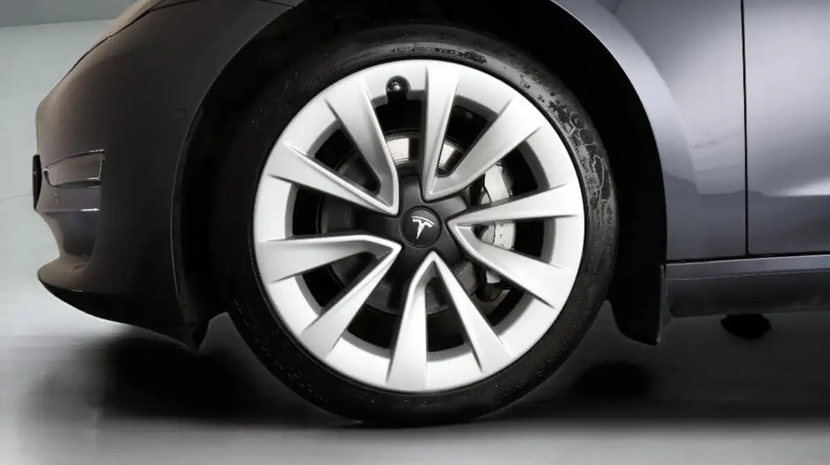 2021-tesla-model-3-e-long-range-4x4-big-27