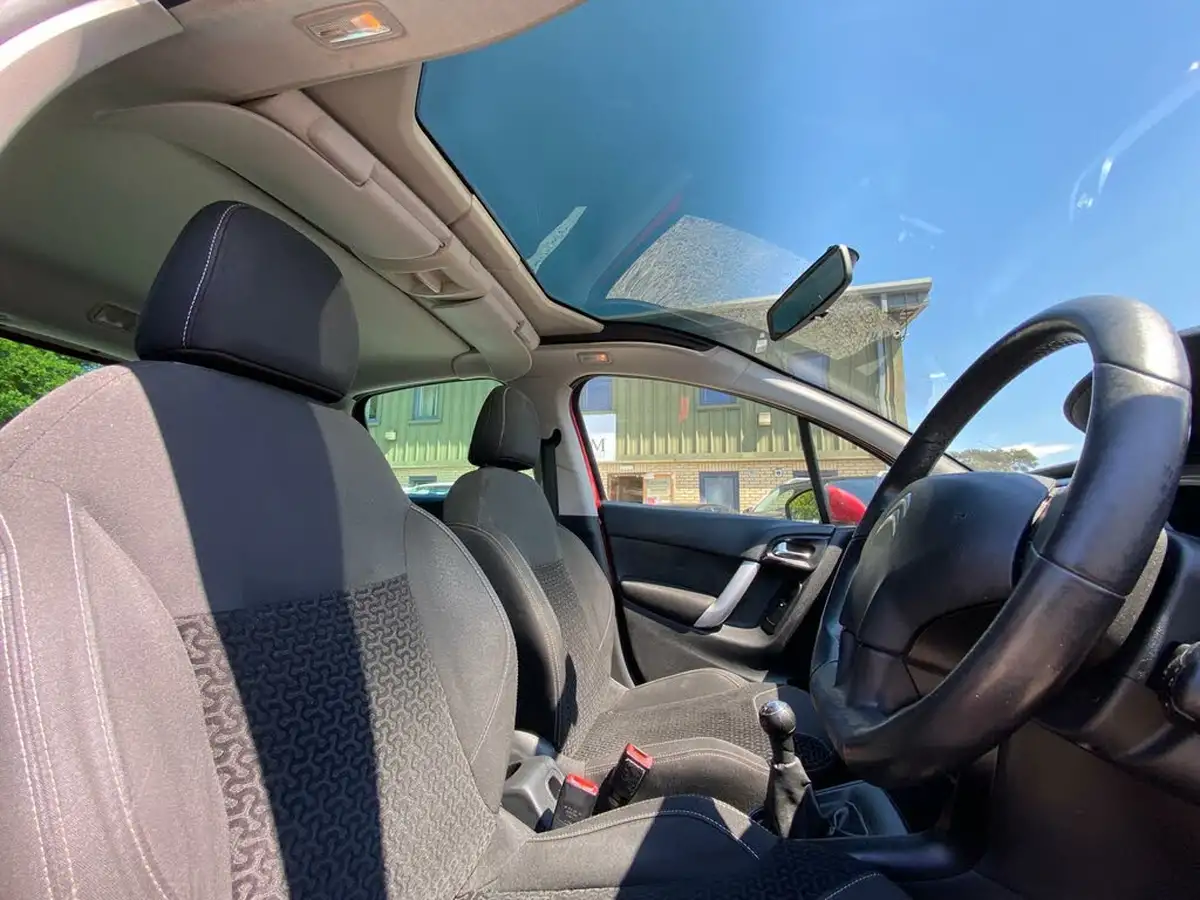 2011-citroen-c3-14-vtr-16v-95ps-1397cc-big-49