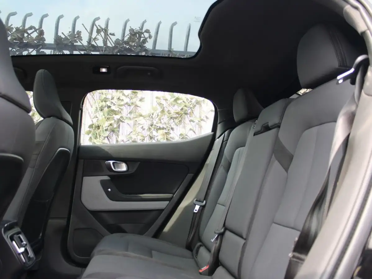2020-polestar-polestar-2-e-ps2-big-9