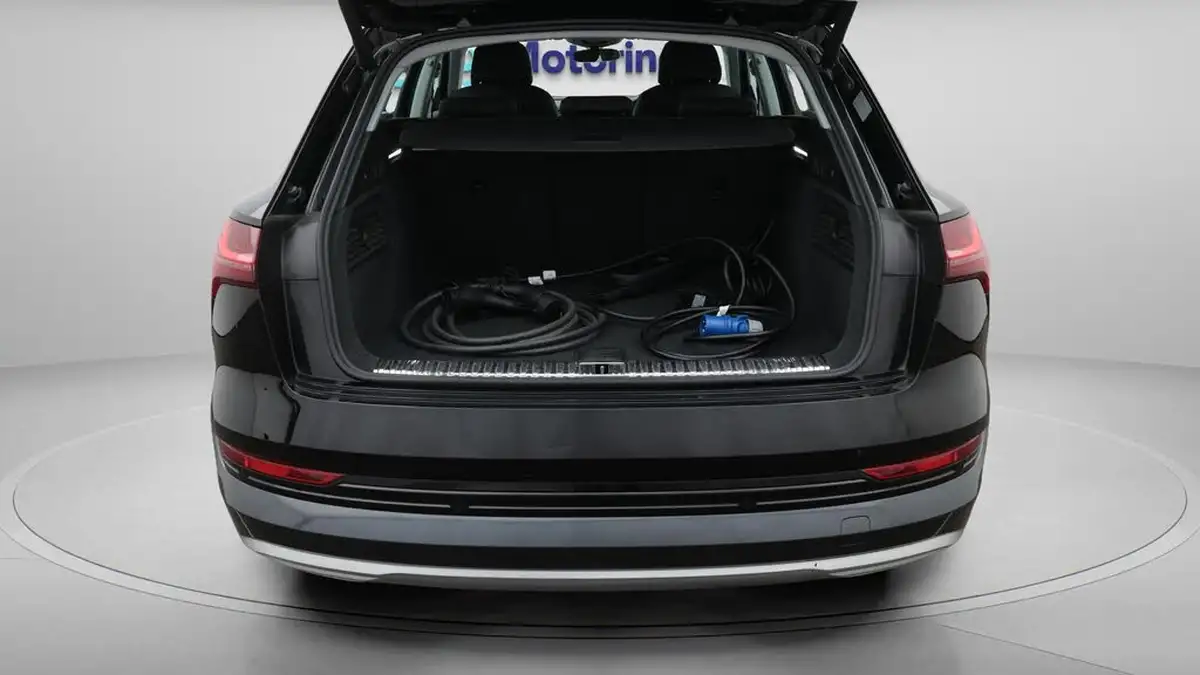 2020-audi-e-tron-50e-technik-big-17