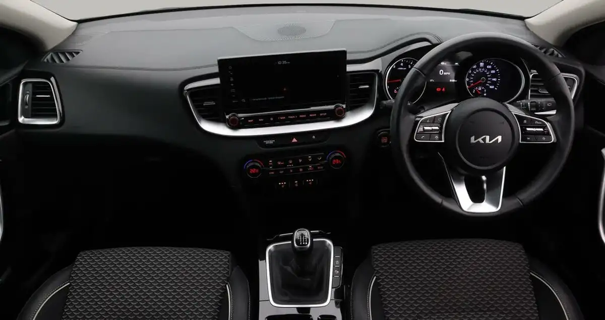 2022-kia-xceed-15-t-gdi-3-big-13