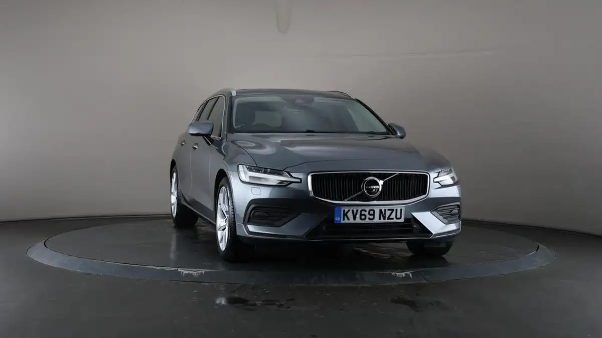 2019-volvo-v60-20-t5-momentum-plus-big-51