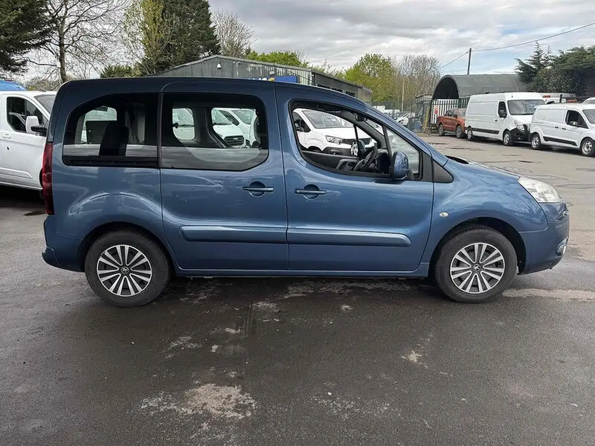 2012-peugeot-partner-16hdi-tepee-s-92bhp-big-4