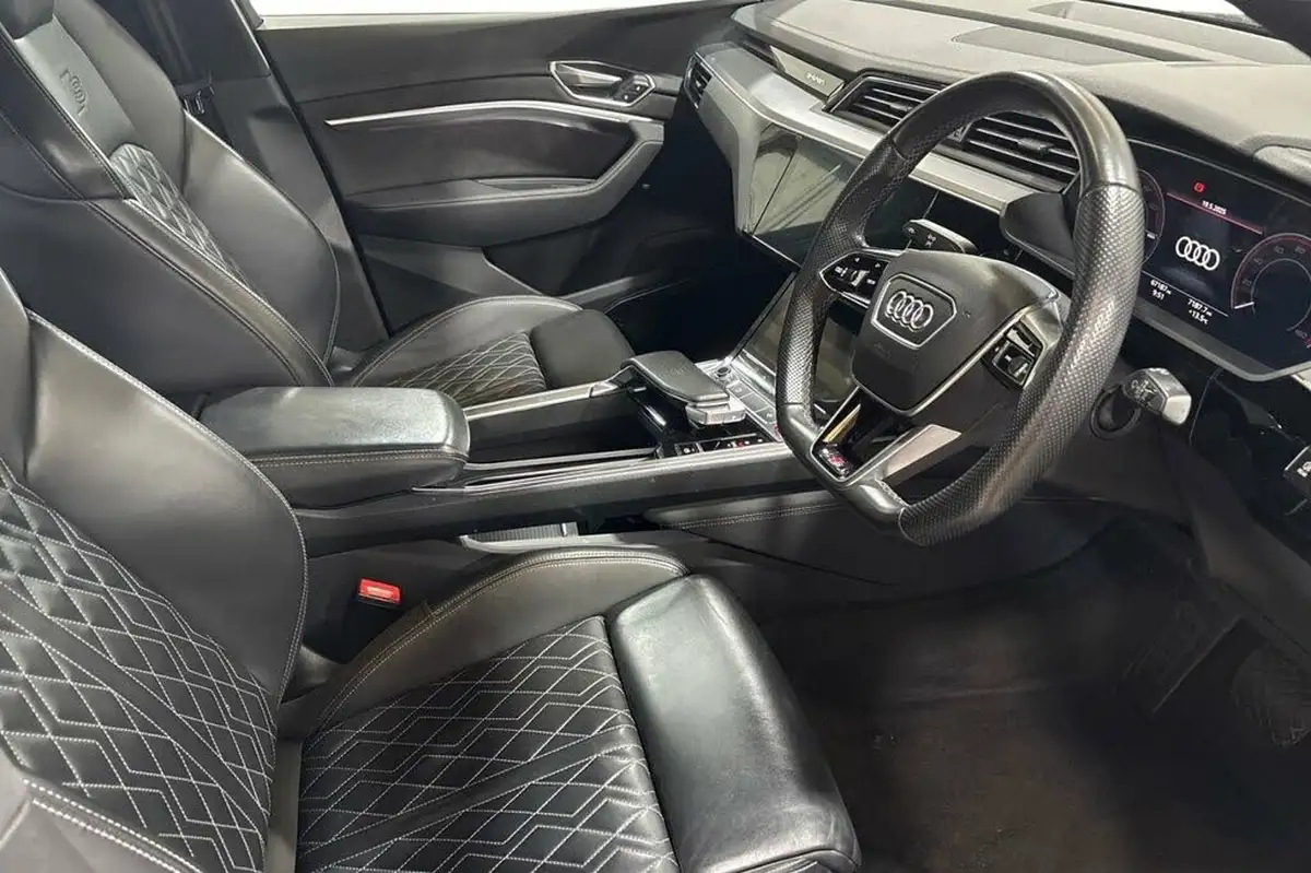 2021-audi-e-tron-e-sportback-big-8