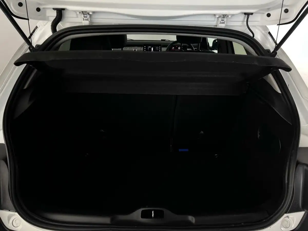 2017-citroen-c4-cactus-16bluehdi-w-big-9
