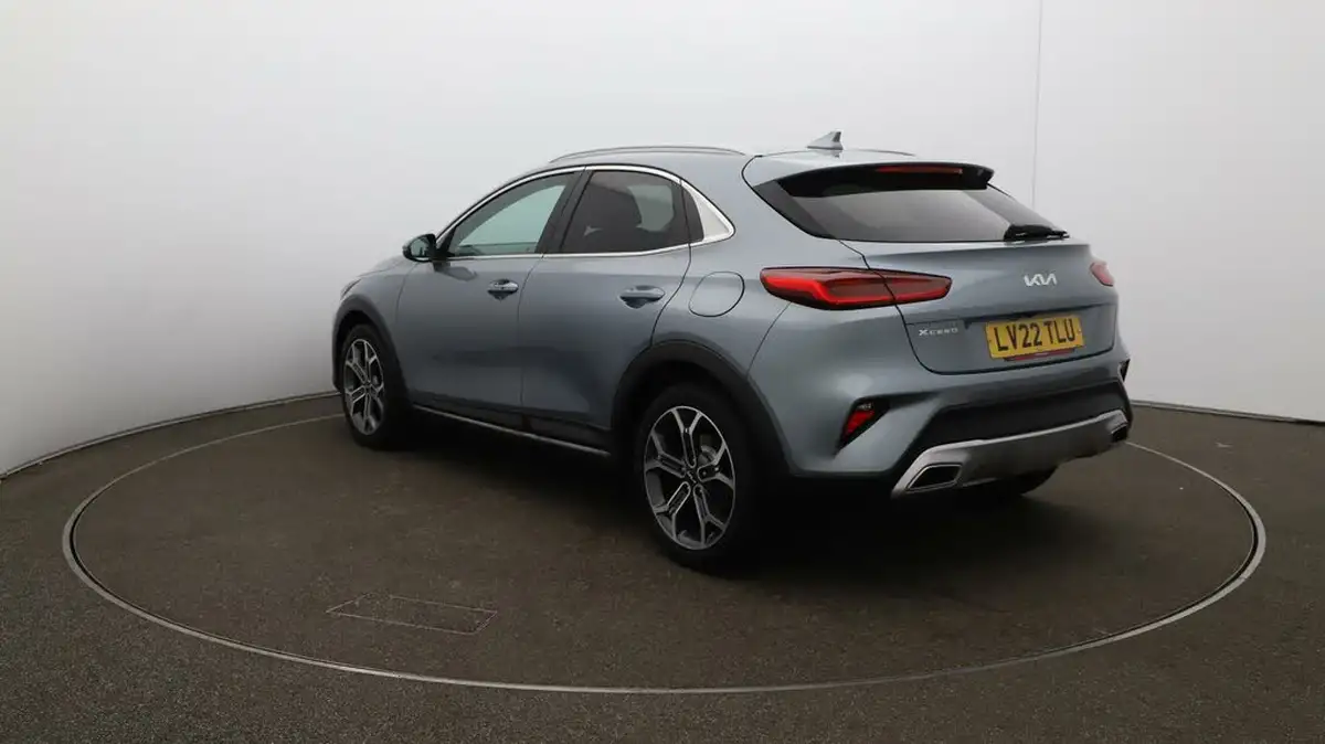 2022-kia-xceed-15-t-gdi-3-big-53