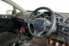 2015-ford-fiesta-125-zetec-5d-small-8