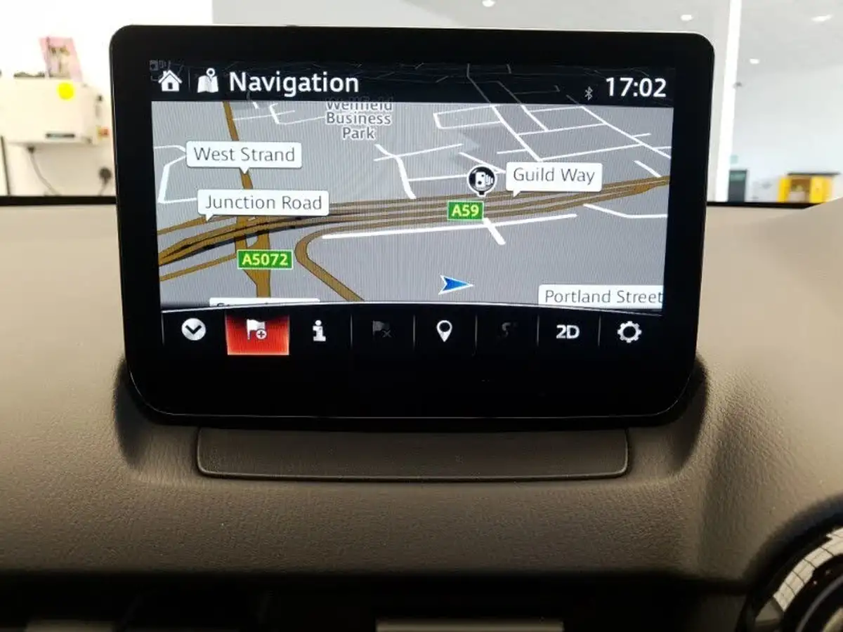 2023-mazda-mazda2-15-e-skyactiv-g-exclusive-line-big-12