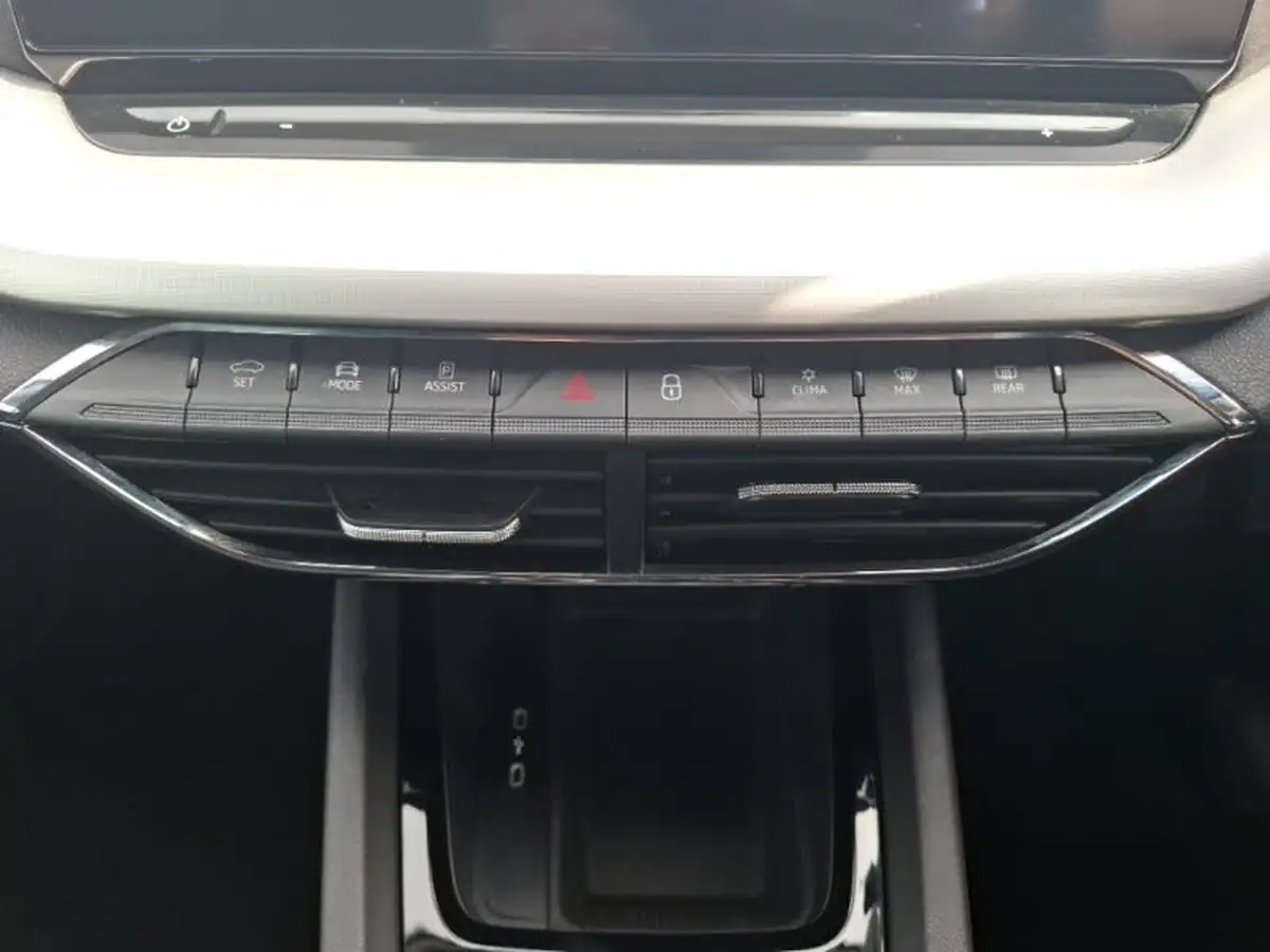 2023-skoda-octavia-15-tsi-se-l-estate-big-17