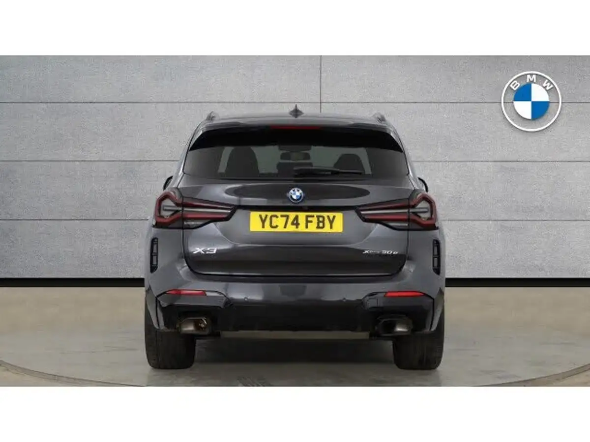 2024-bmw-x3-20-30e-xdrive-m-sport-big-14