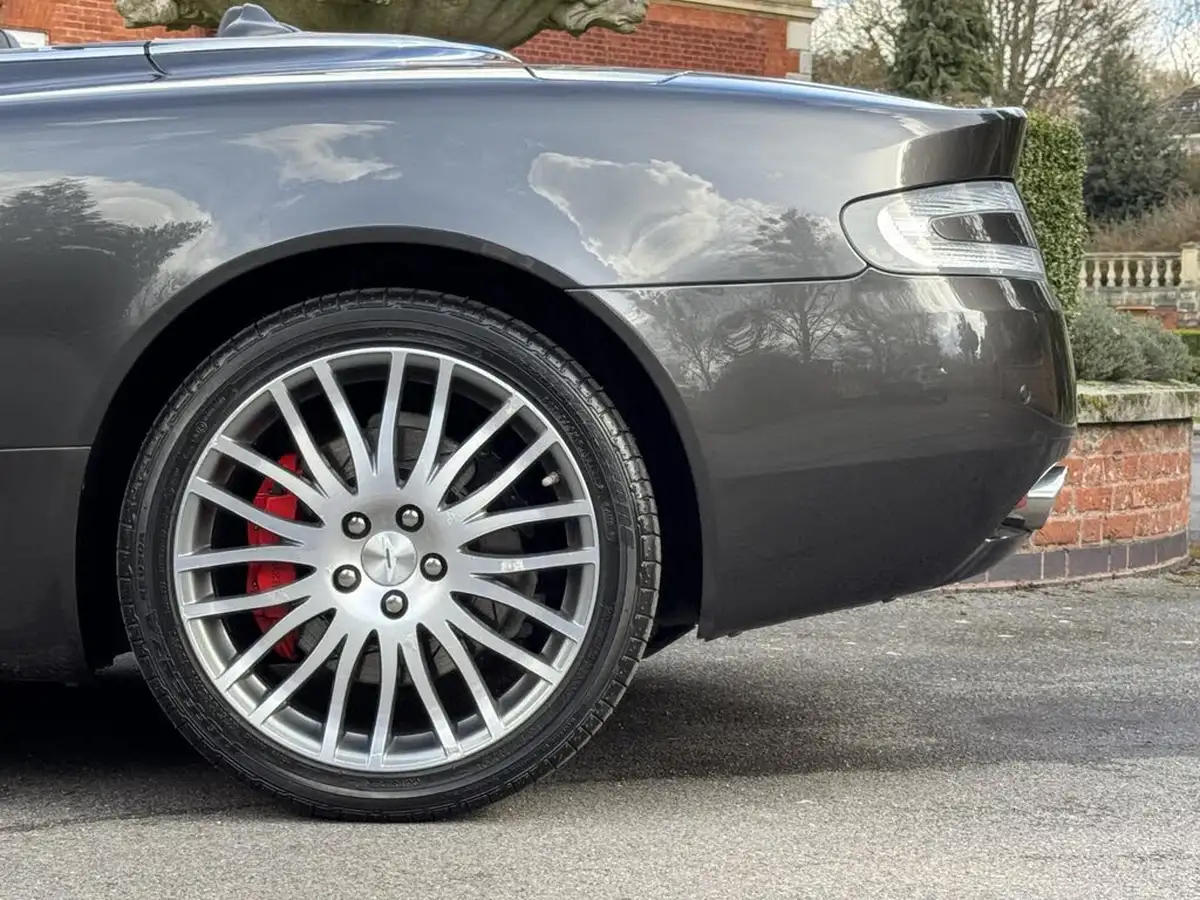 2010-aston-martin-db9-60-volante-touchtronic-ii-big-31