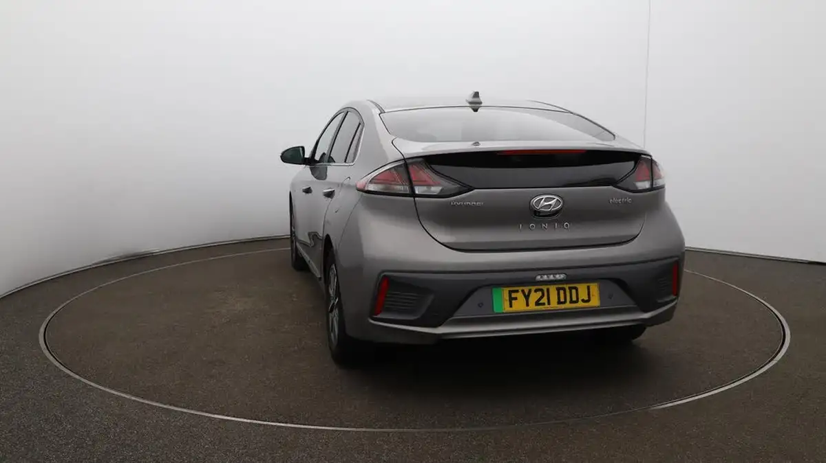 2021-hyundai-ioniq-e-premium-se-electric-100kw-big-60