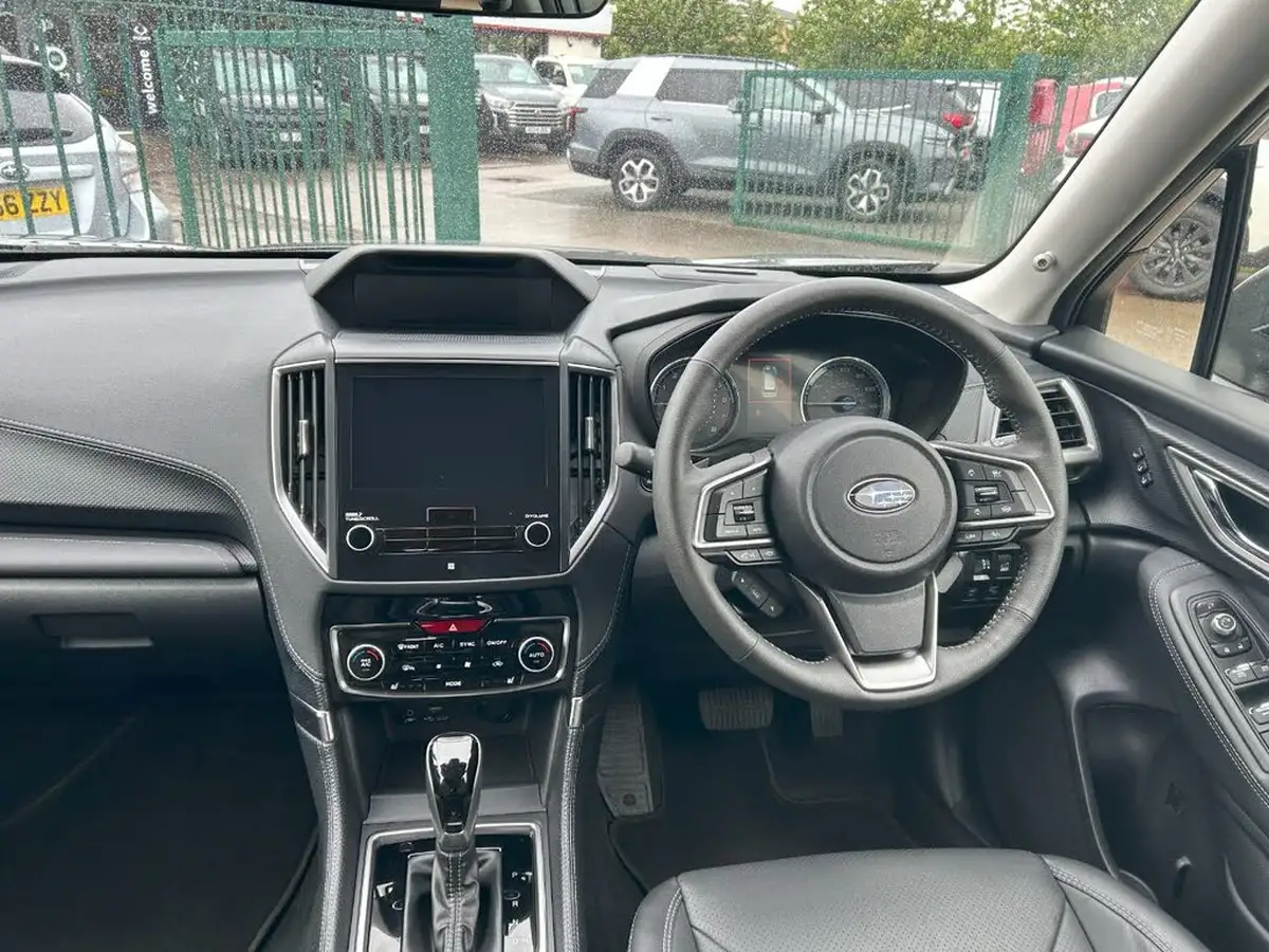 2024-subaru-forester-20-e-boxer-xe-premium-big-12