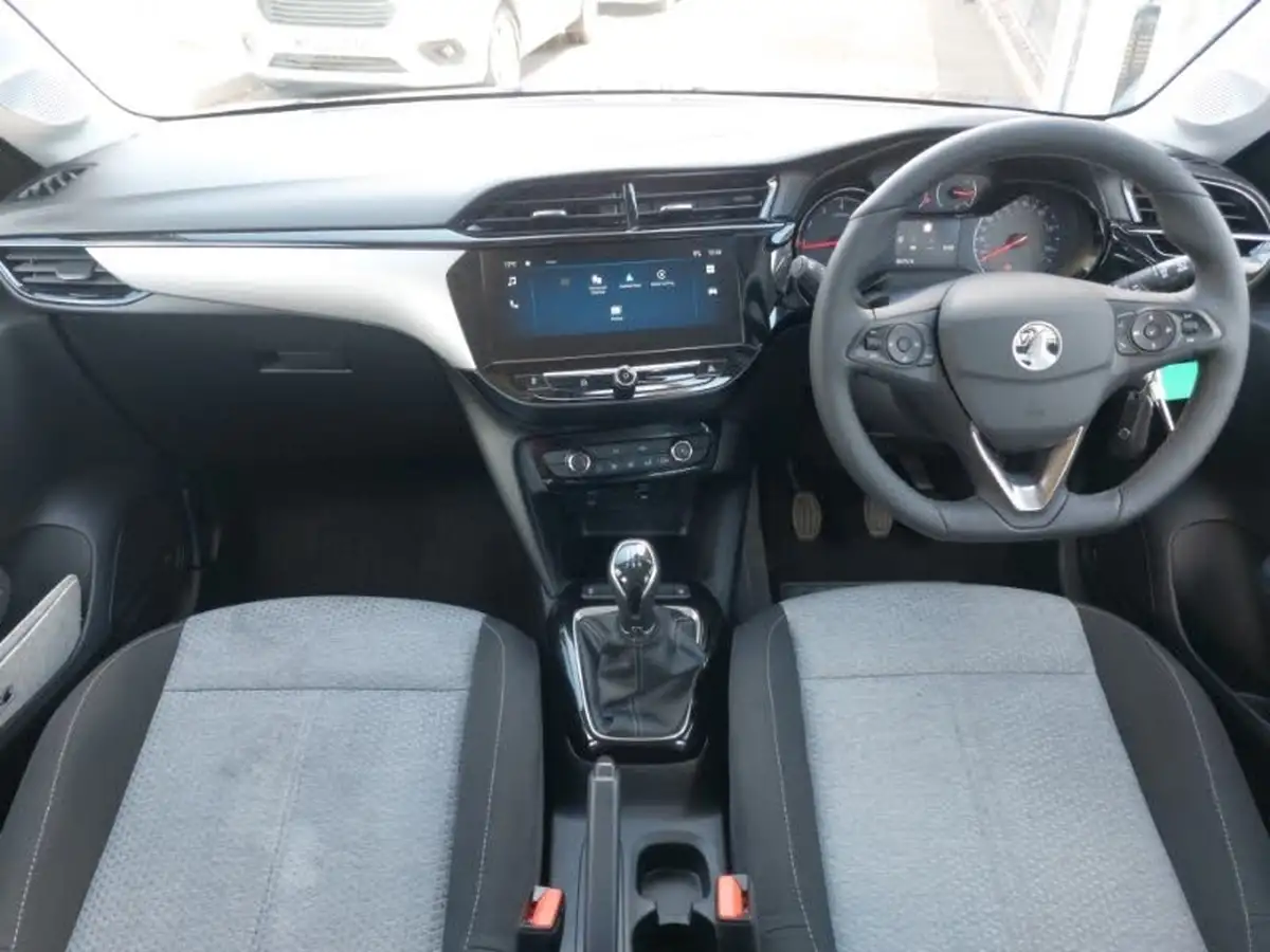 2024-vauxhall-corsa-12i-design-big-2
