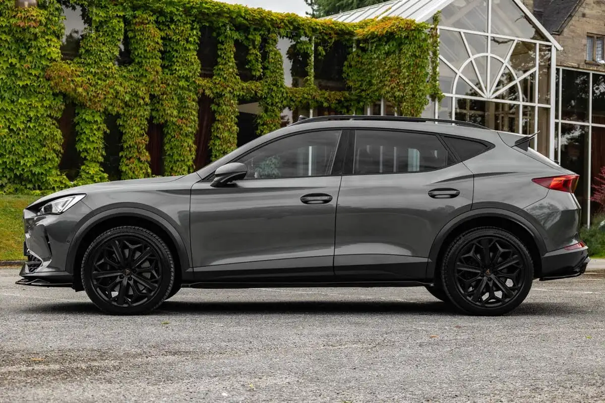 2023-cupra-formentor-20-tsi-vzn-big-13