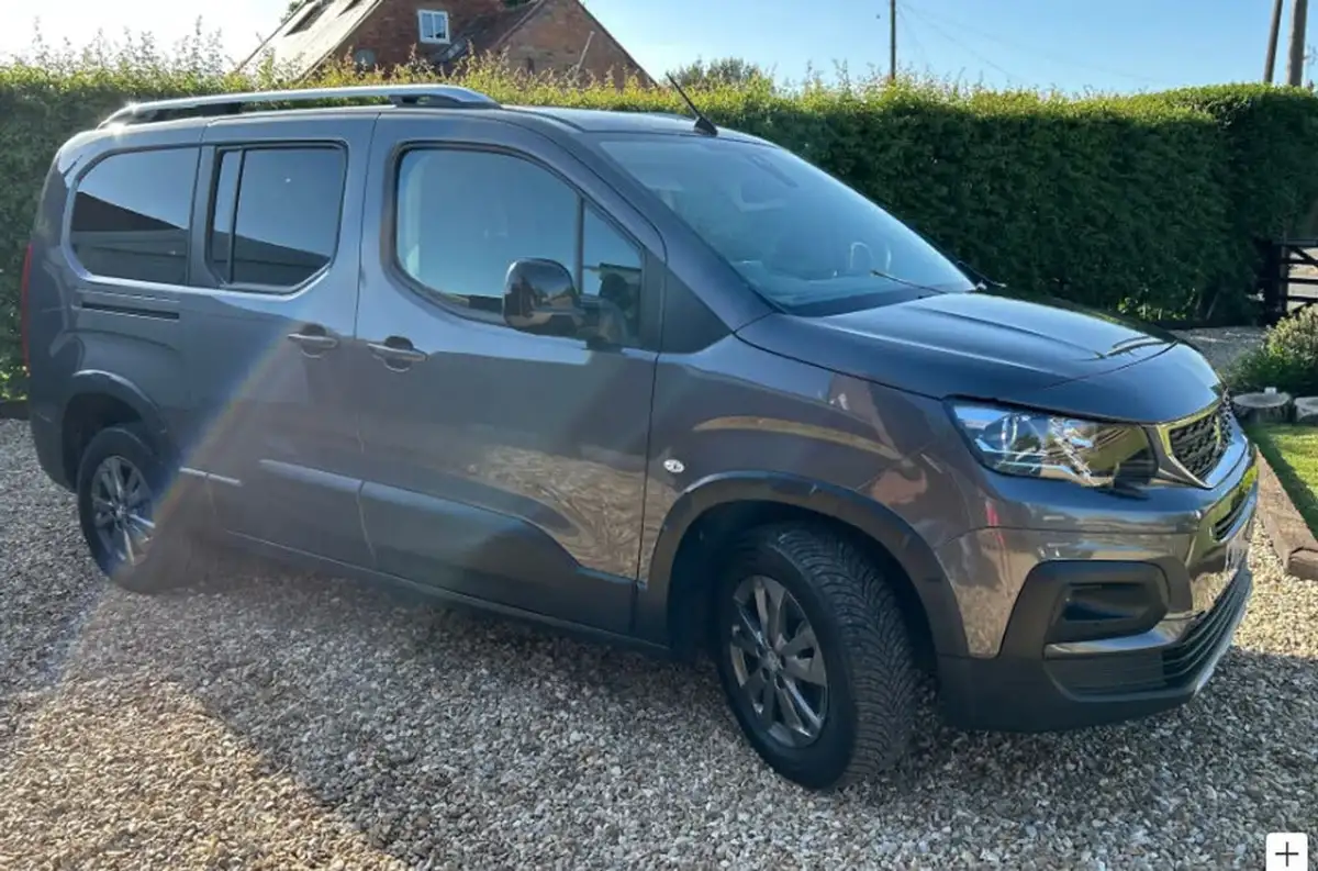 2022-peugeot-rifter-15-bluehdi-allure-premium-100bhp-longss7-seats-big-0