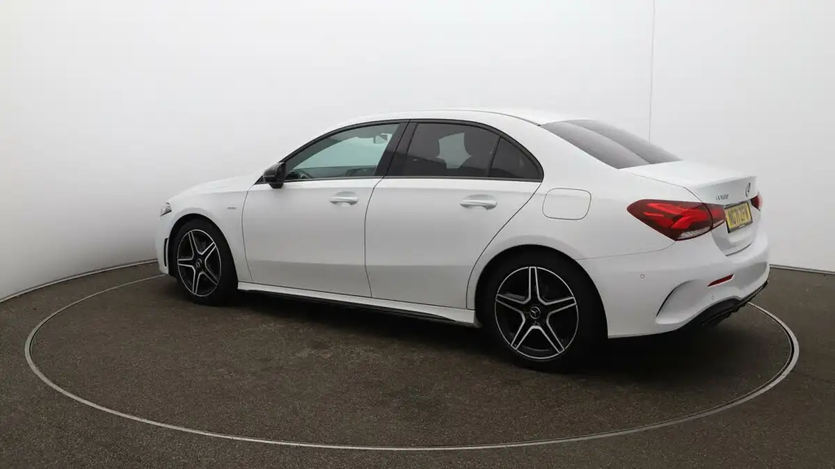 2022-mercedes-benz-a-class-13-a180-amg-line-executive-edition-saloon-4d-7g-dct-big-36