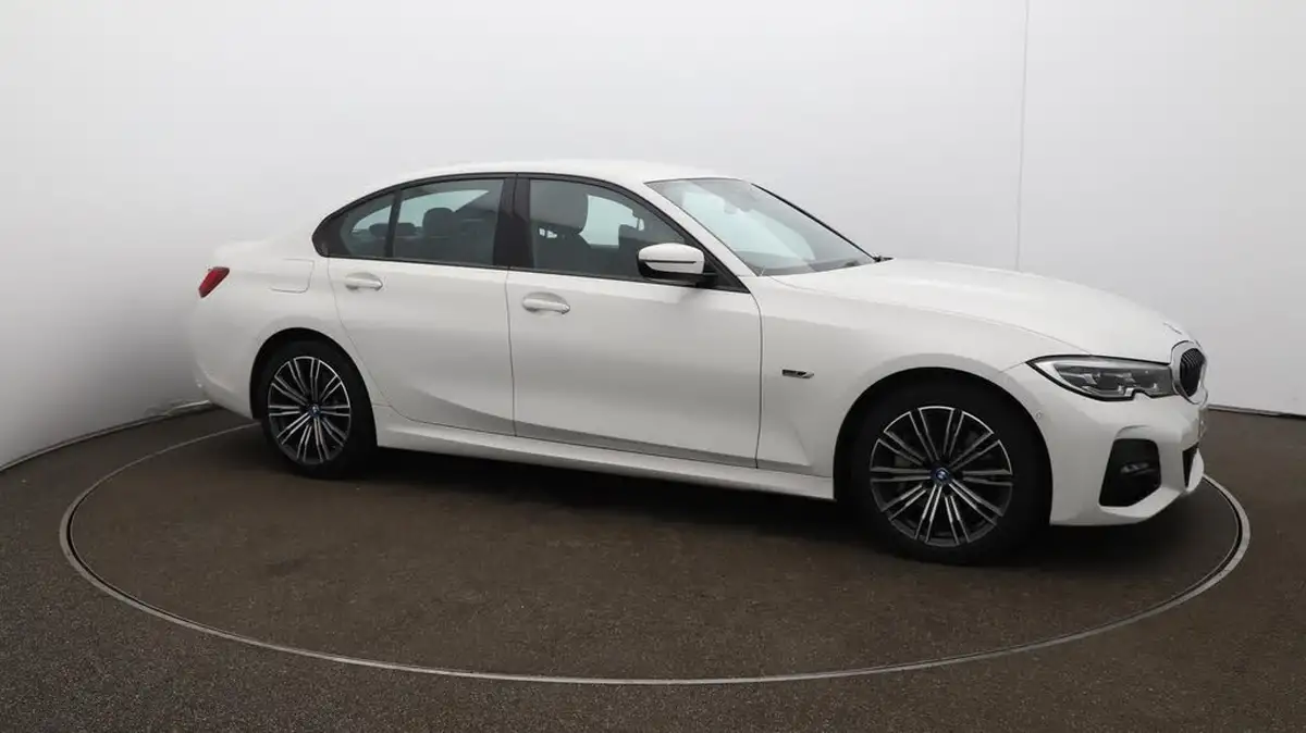 2022-bmw-3-series-20-330e-m-sport-pro-pack-saloon-4d-big-46