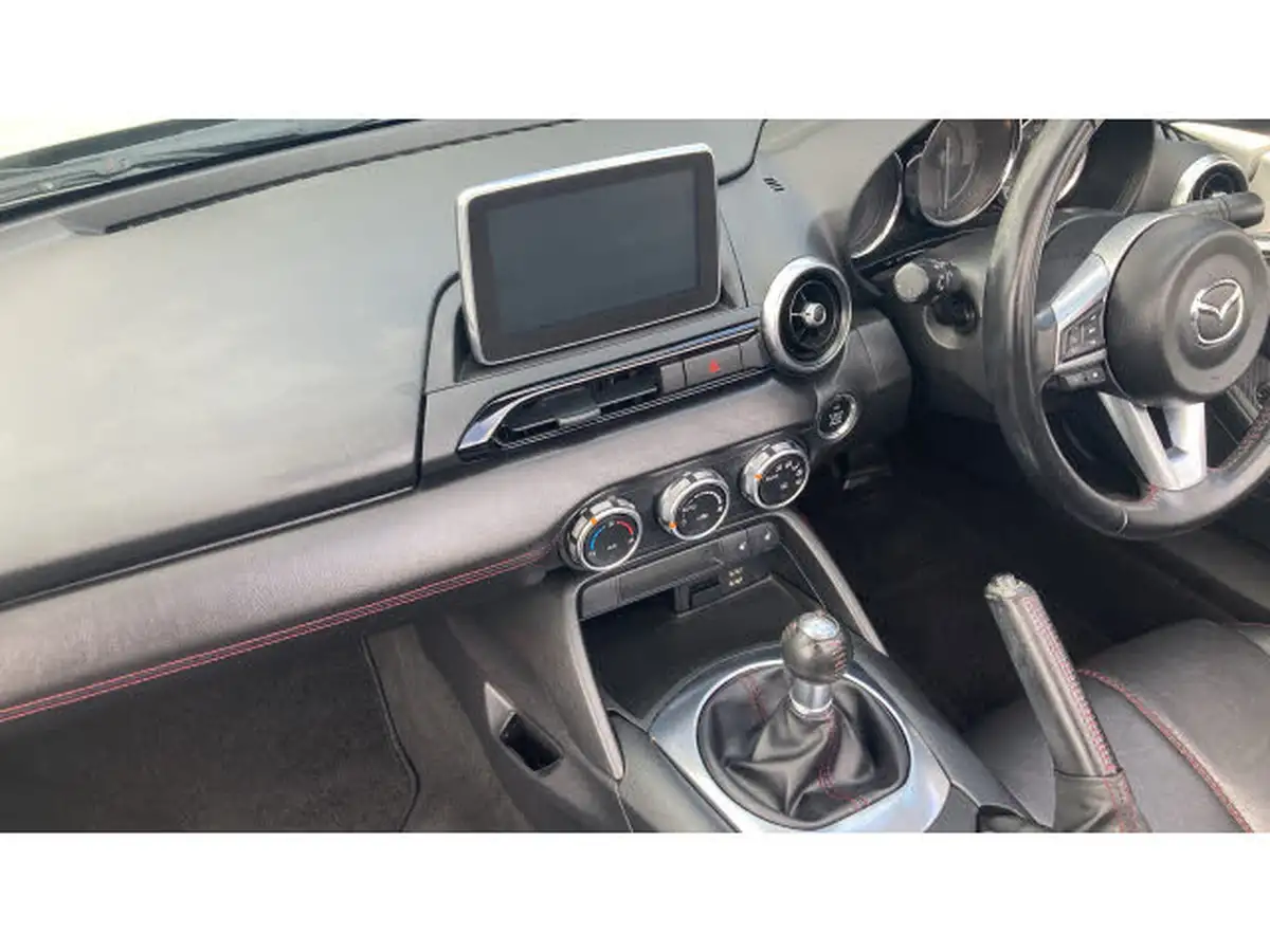 2015-mazda-mx-5-20-sport-big-17