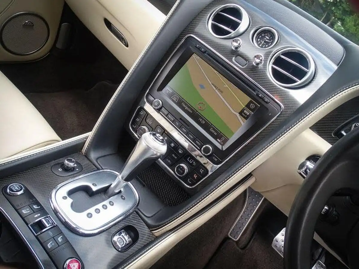 2014-bentley-continental-40-gtc-v8-big-5