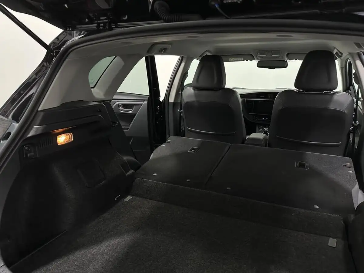 2018-toyota-auris-18-vvt-i-hsd-excel-hatchback-big-43