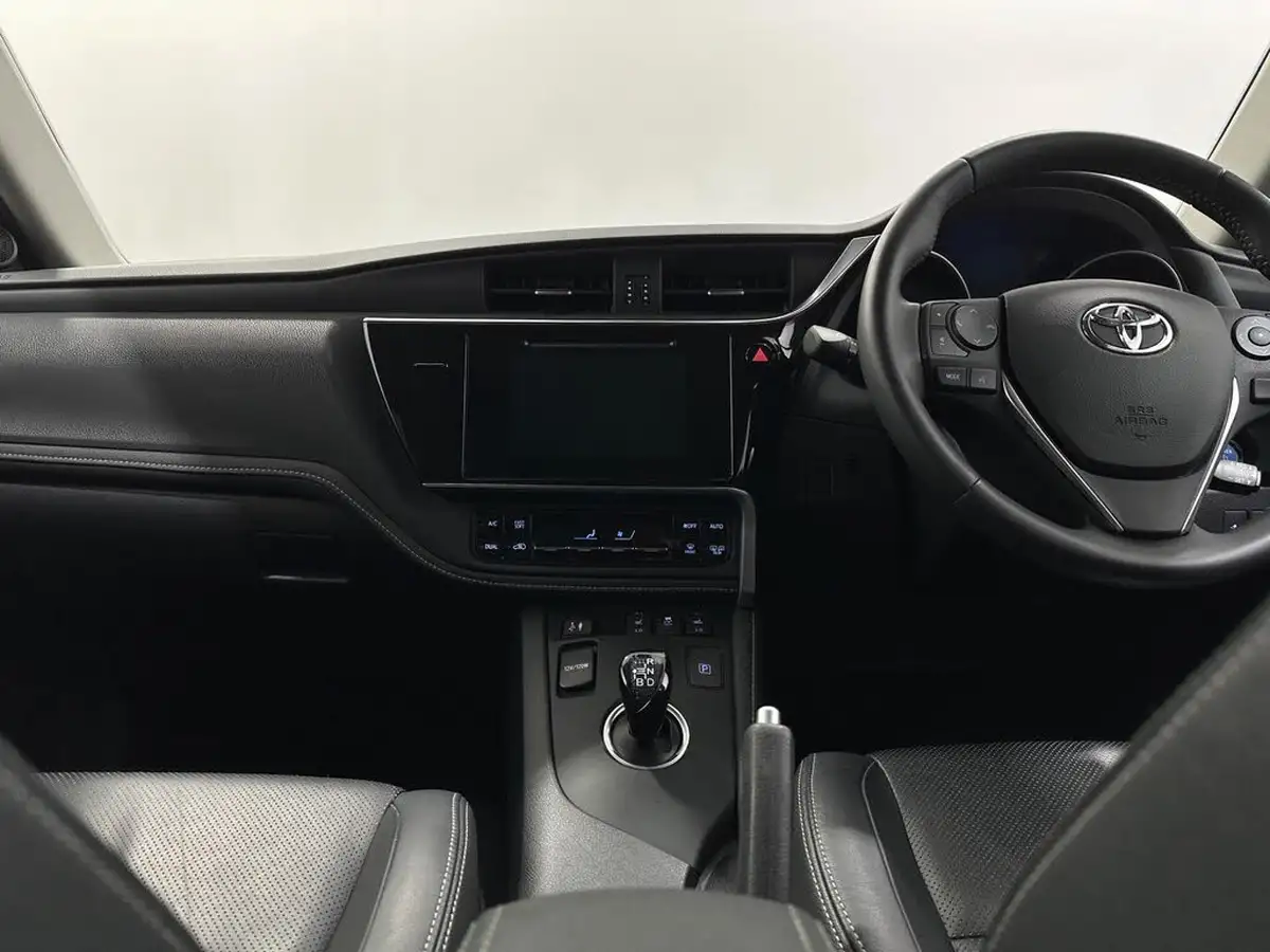 2018-toyota-auris-18-vvt-i-hsd-excel-hatchback-big-19