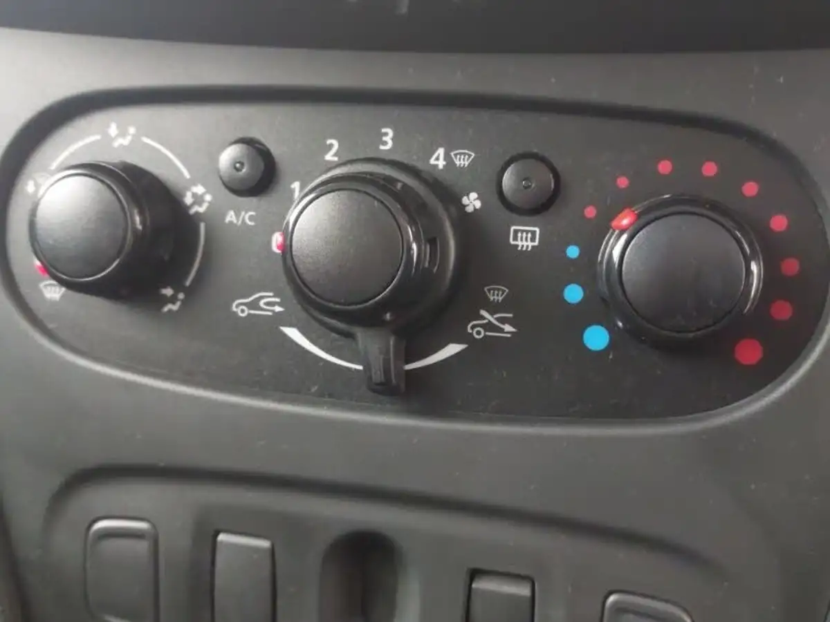 2018-dacia-sandero-stepway-09-tce-essential-big-12