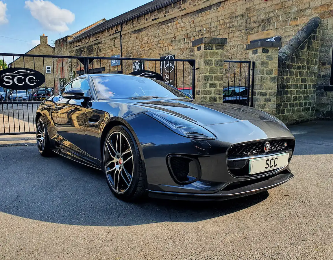2019-jaguar-f-type-20-i4-chequered-flag-coupe-big-0