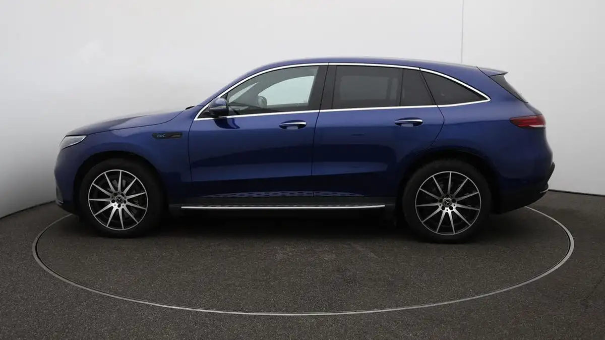 2021-mercedes-benz-eqc-e-eqc-400-amg-line-big-56