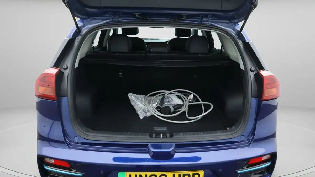 2022-kia-niro-ev-e-3-big-17