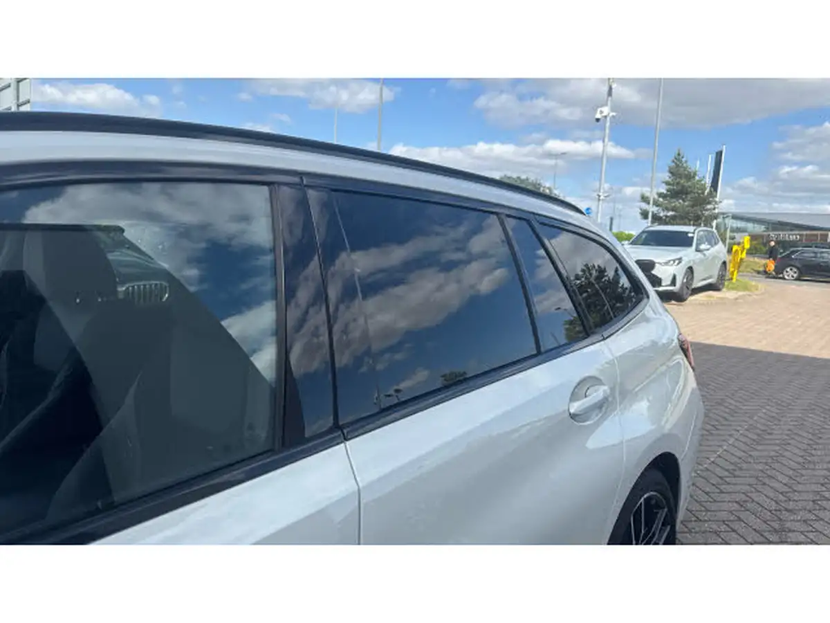 2024-bmw-3-series-20-330e-m-sport-touring-5d-big-41