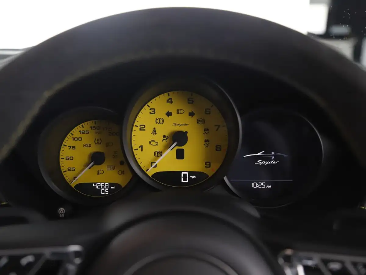 2020-porsche-boxster-718-40-spyder-big-24