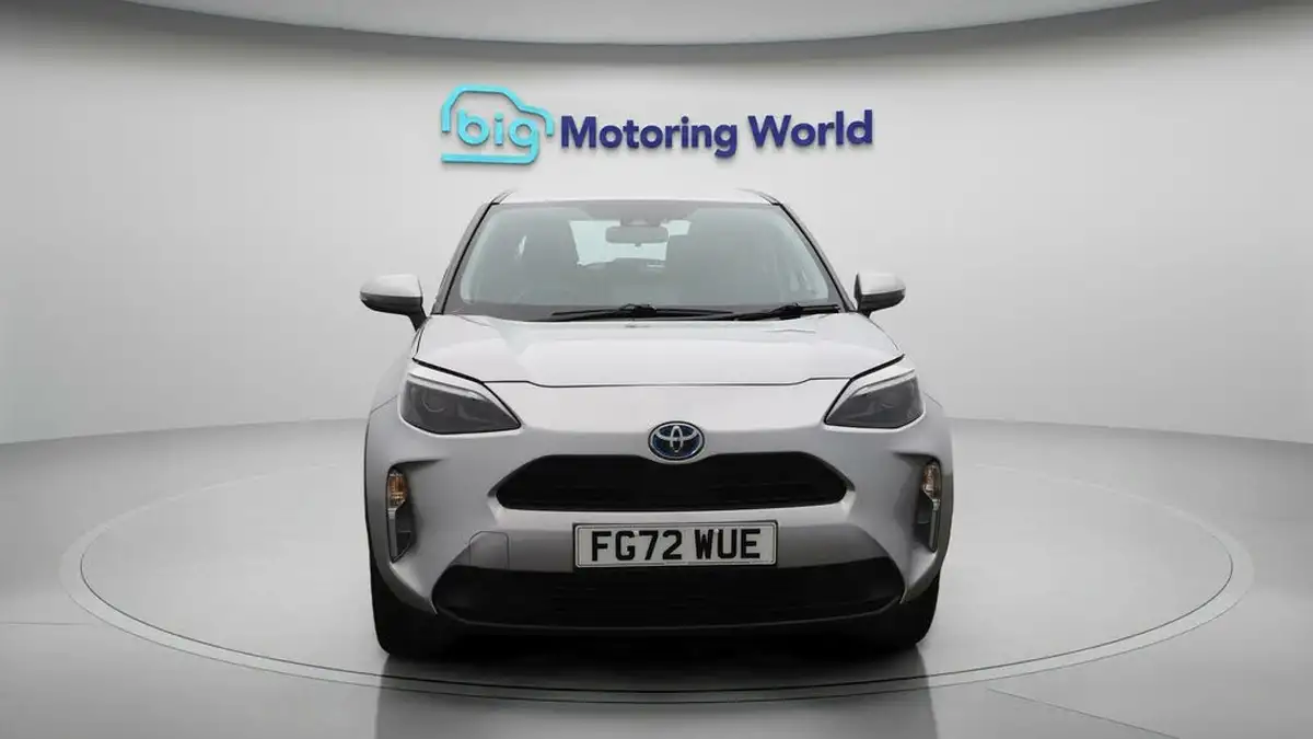 2022-toyota-yaris-cross-15-vvt-i-icon-big-2
