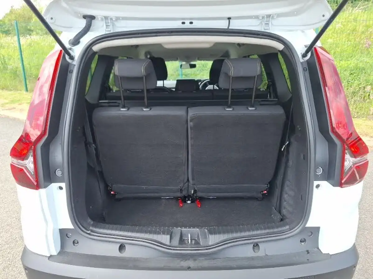 2024-dacia-jogger-16-tce-extreme-big-7
