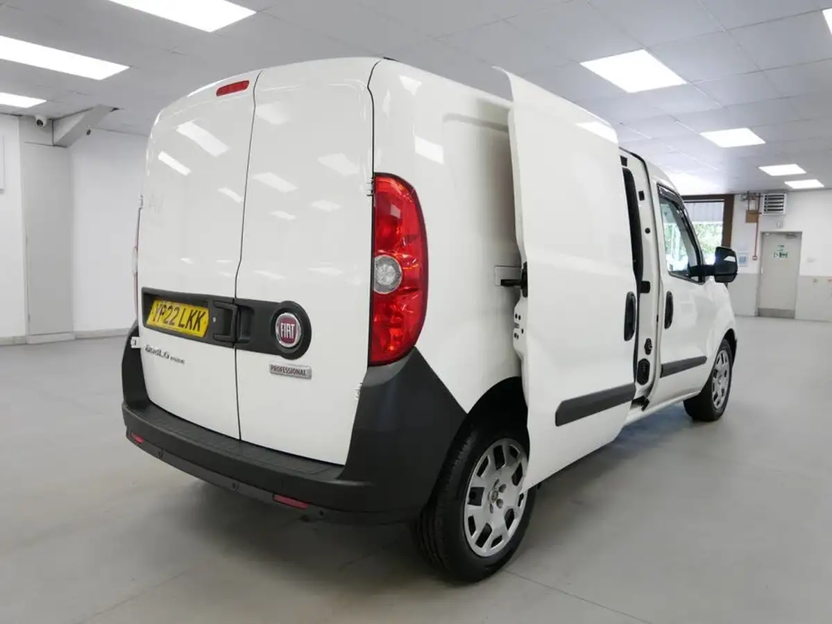 2022-fiat-doblo-cargo-16jtd-l2h1-maxi-tecnico-120bhpeu6d-panel-van-big-24