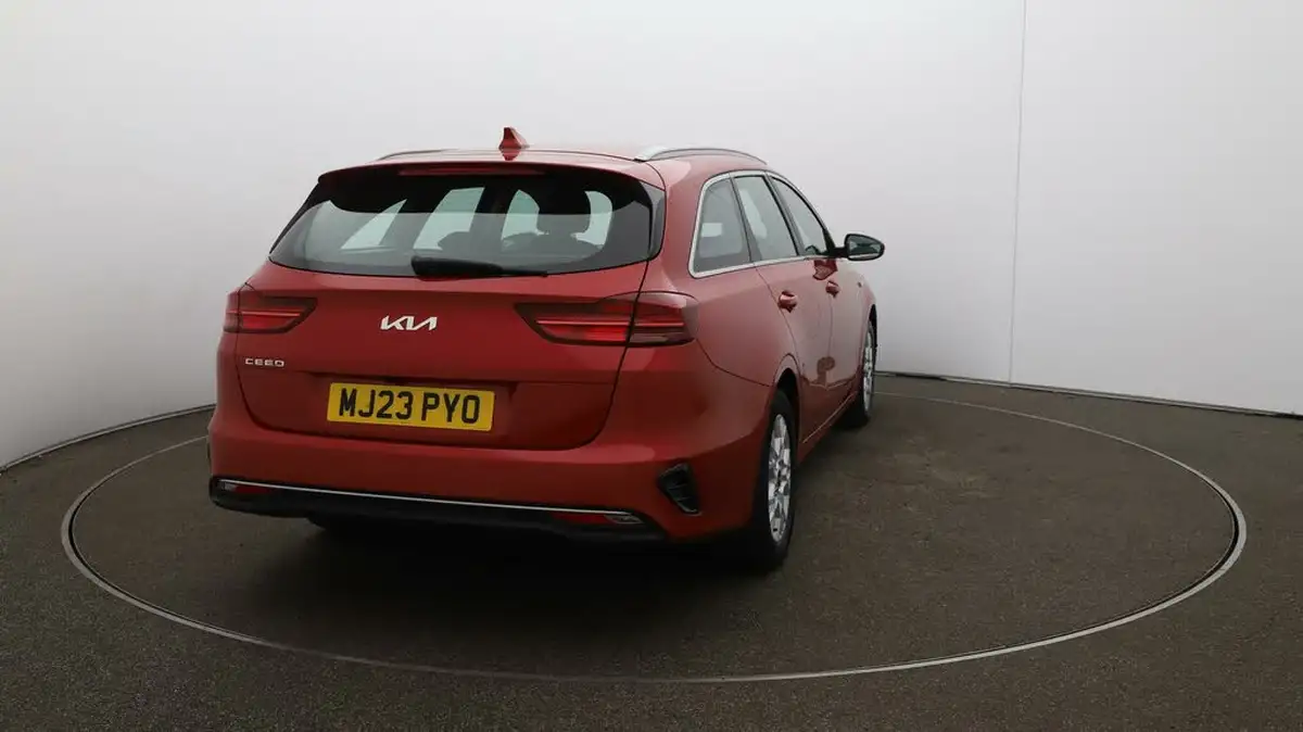 2023-kia-ceed-15-t-gdi-2-158bhp-sportswagon-big-55