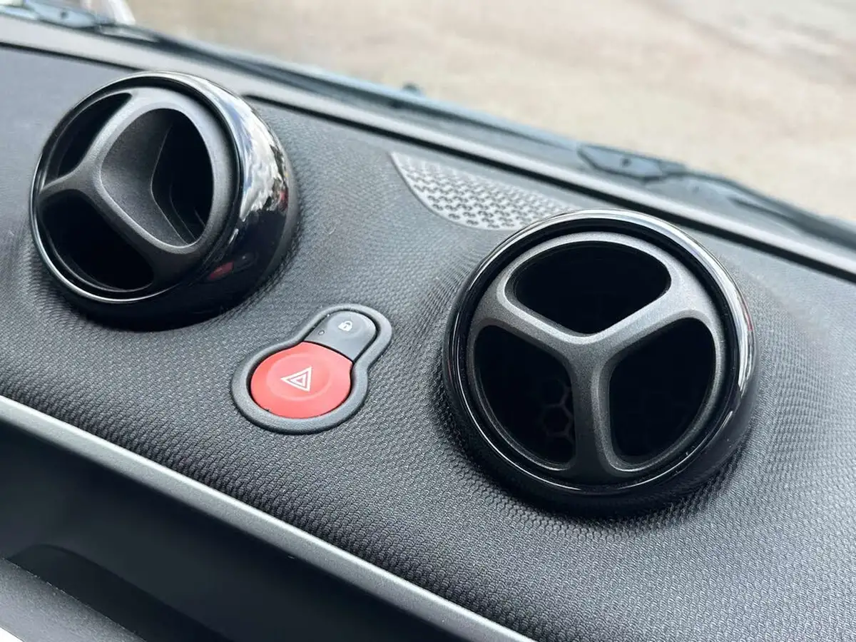 2017-smart-fortwo-10-prime-71bhp-premiumss-coupe-twinamic-big-42