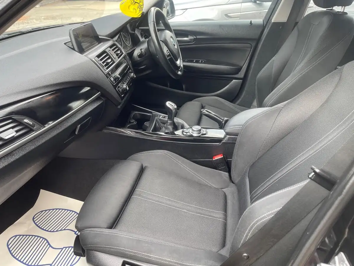 2016-bmw-1-series-15-118i-sport-5d-big-26
